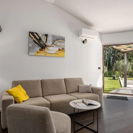 Casa de Férias Einzigartiges Steinhaus Mit Privatpool, Grossem Garten, Grill, Liegen *