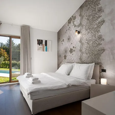 Einzigartiges Steinhaus Mit Privatpool, Grossem Garten, Grill, Liegen Višnjan