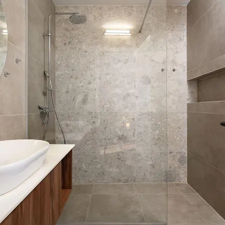 Einzigartiges Steinhaus Mit Privatpool, Grossem Garten, Grill, Liegen Σπίτι διακοπών Višnjan