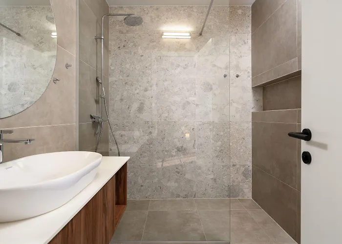 Einzigartiges Steinhaus Mit Privatpool, Grossem Garten, Grill, Liegen Σπίτι διακοπών Višnjan