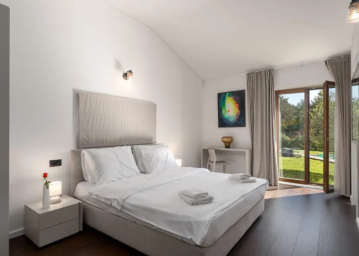 Einzigartiges Steinhaus Mit Privatpool, Grossem Garten, Grill, Liegen * Višnjan