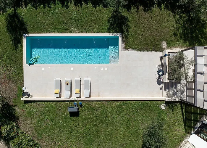 Einzigartiges Steinhaus Mit Privatpool, Grossem Garten, Grill, Liegen *